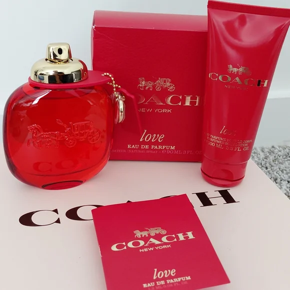 Coach Love Eau De Parfum 3 Piece Pouch Set - Picture 4 of 9